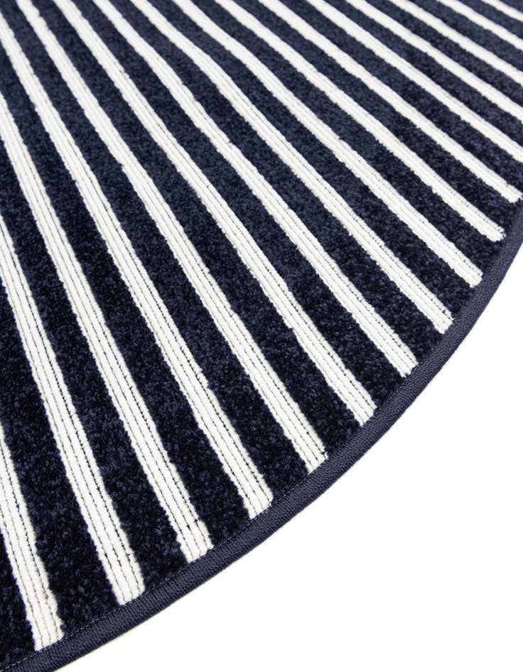 Detail image of 3' x 3' Easy-Clean Sabrina Soto Indoor / Outdoor Round Rug