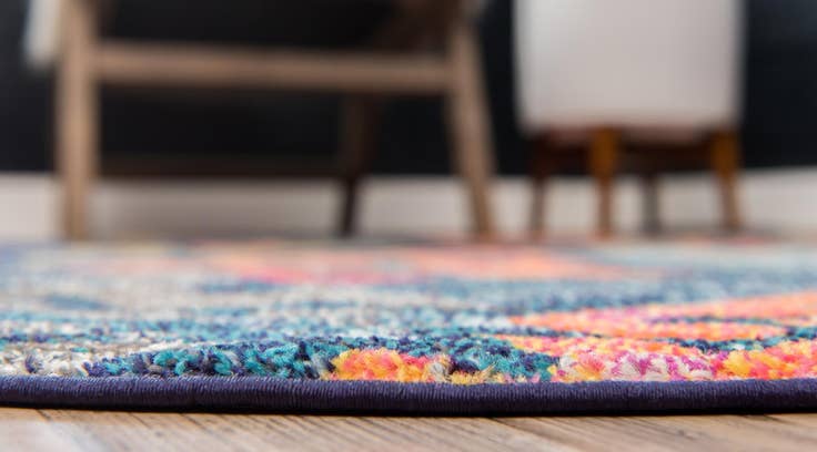Detail image of 8' x 8' Washable Santa Fe Round Rug