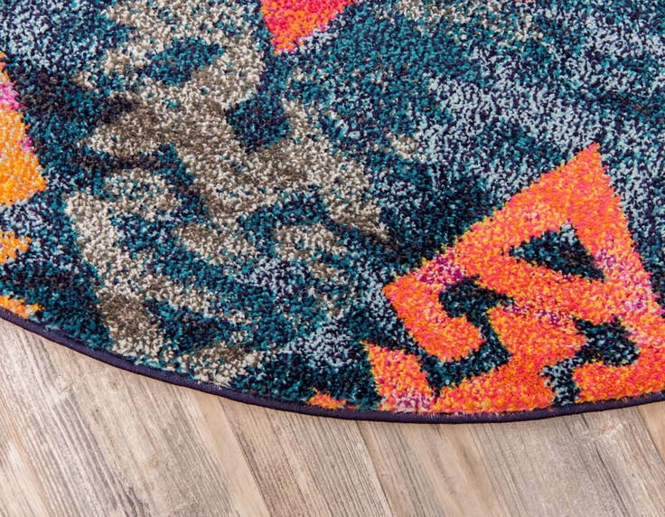 Detail image of 8' x 8' Washable Santa Fe Round Rug