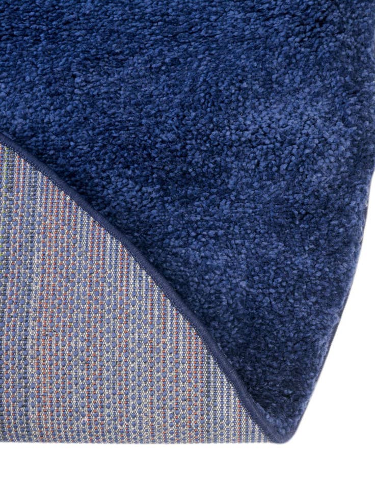 Detail image of 6' x 6' Solid Frieze Round Rug