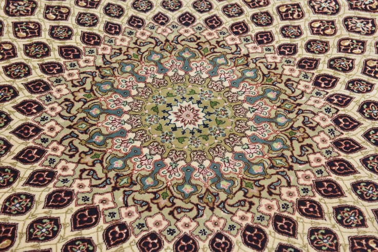 Detail image of 12' 10 x 12' 10 Hand Knotted Tabriz Persian Round Rug
