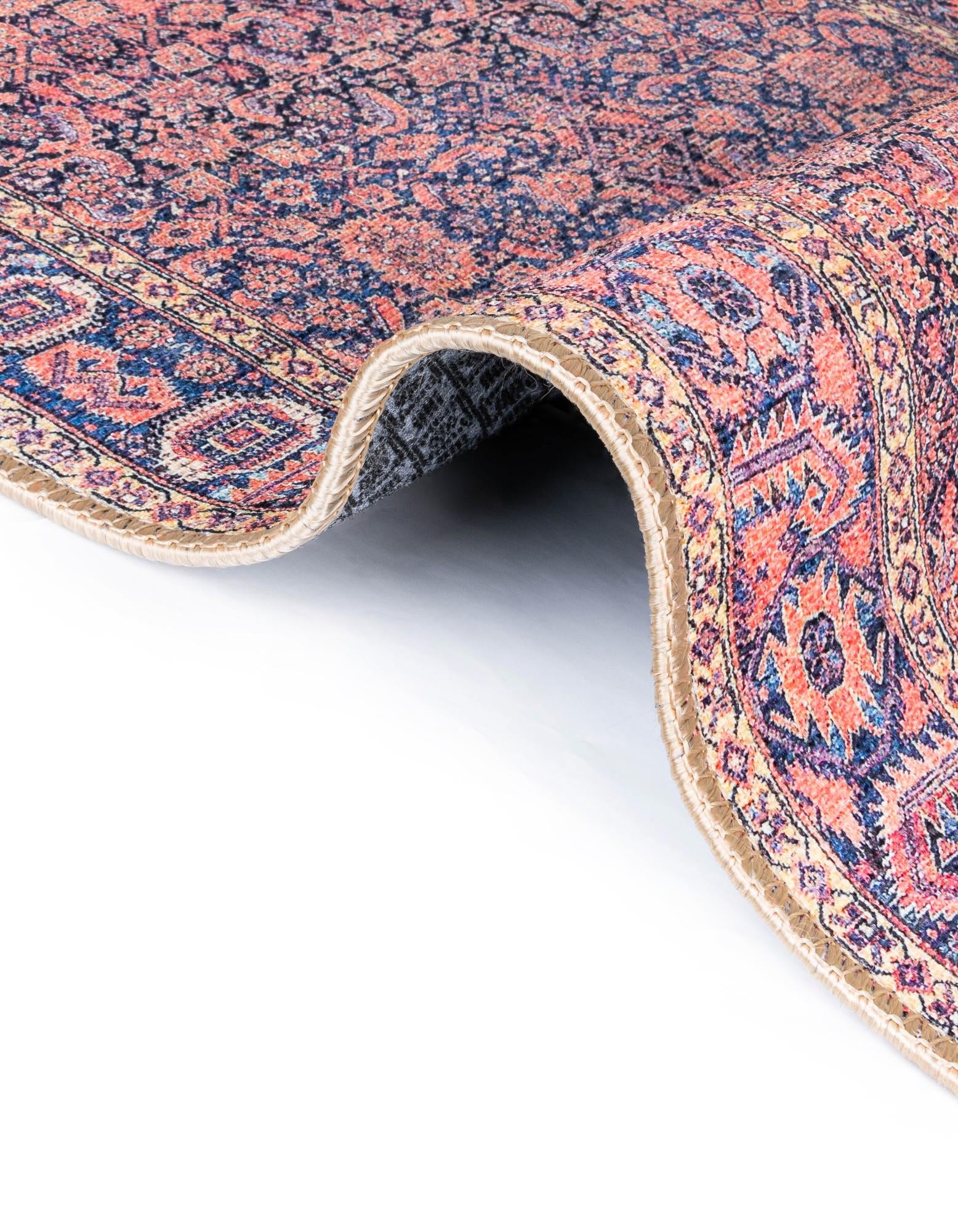 7' 7 x 7' 7 Washable Timeless Round Rug