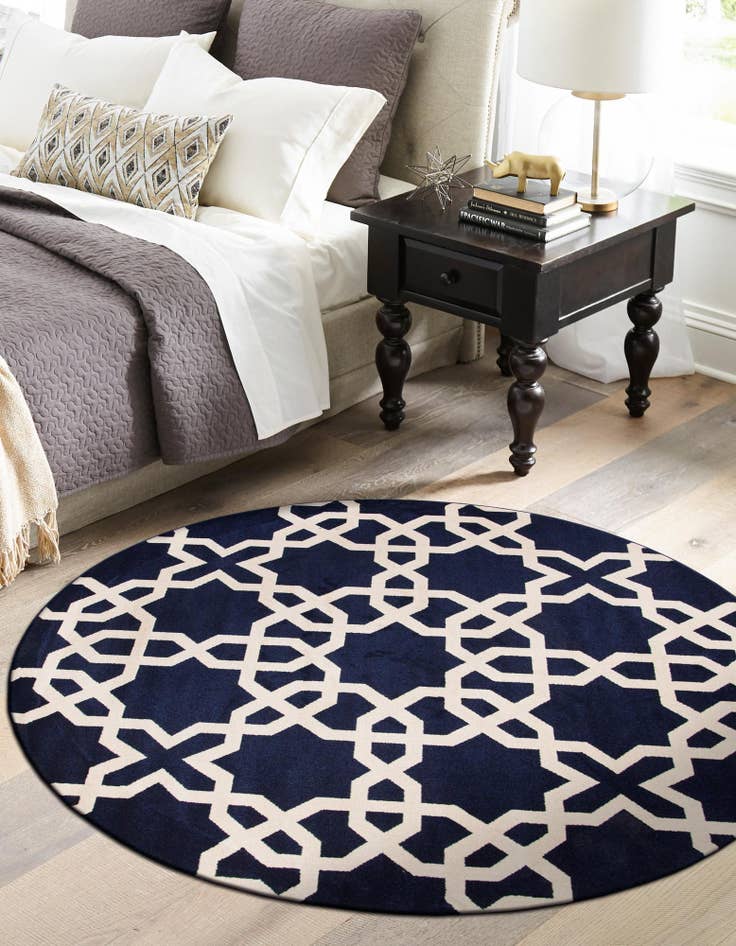 Detail image of 6' x 6' Trellis Round Rug