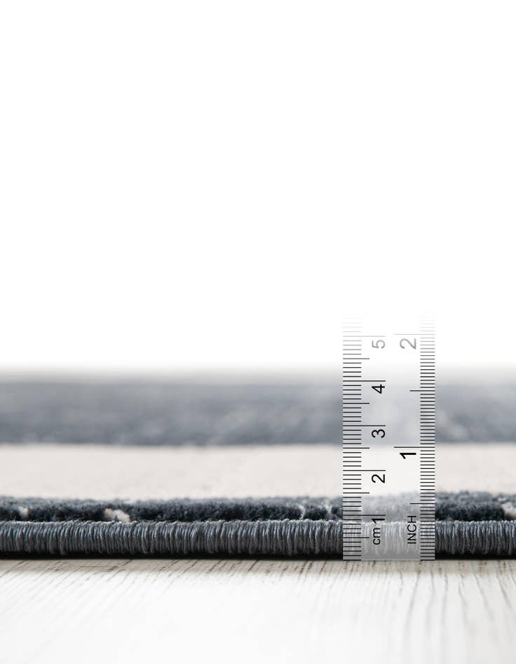 Detail image of 5' 3 x 5' 3 Uptown Yorkville Round Rug