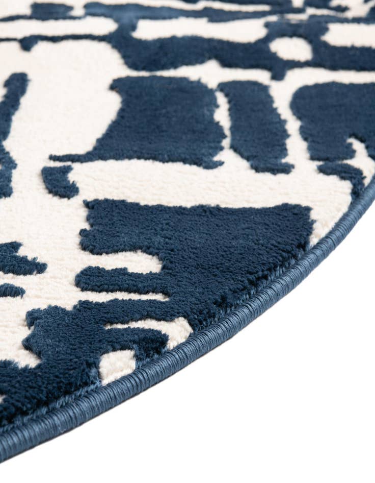 Detail image of 4' x 4' Vince Camuto Round Rug
