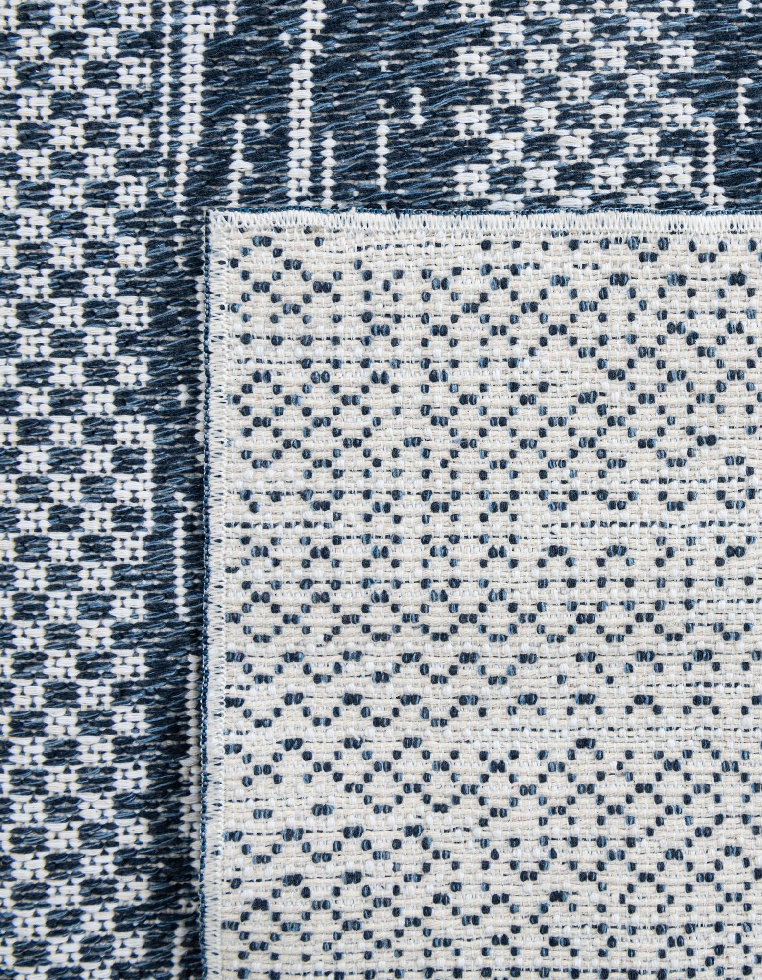 2' 7 x 8' Abbey Runner Rug