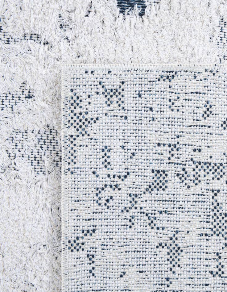 Detail image of 2' 3 x 4' Abbey Runner Rug