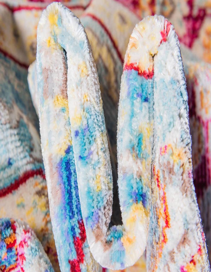 Detail image of 2' 7 x 9' 10 Aqua Runner Rug