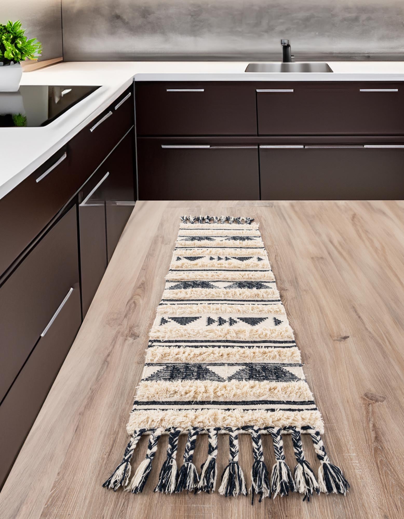 2' 2 x 6' 1 Hand Woven Arizona Wool Runner Rug