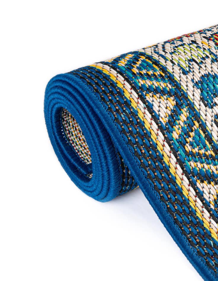 Detail image of 2' 7 x 12' Easy-Clean Baja Indoor / Outdoor Runner Rug