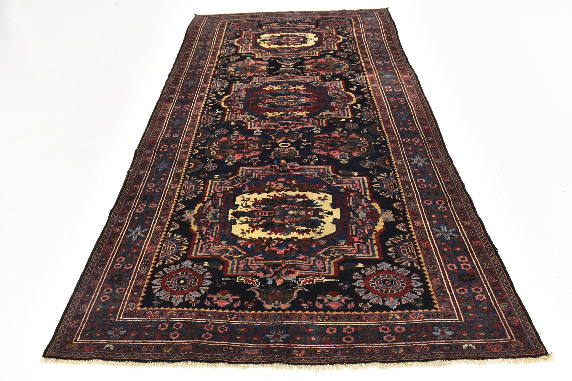 5' x 9' 4 Hand Knotted Bakhtiar Persian Wool Runner Rug