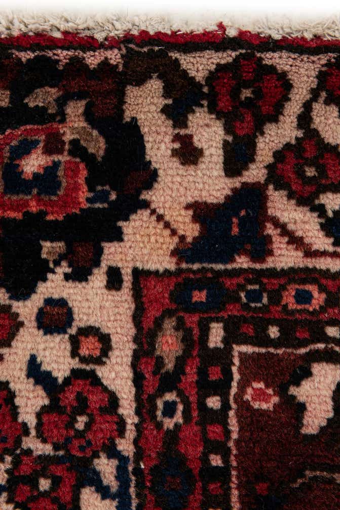 5' 1 x 9' 7 Hand Knotted Bakhtiar Persian Wool Runner Rug
