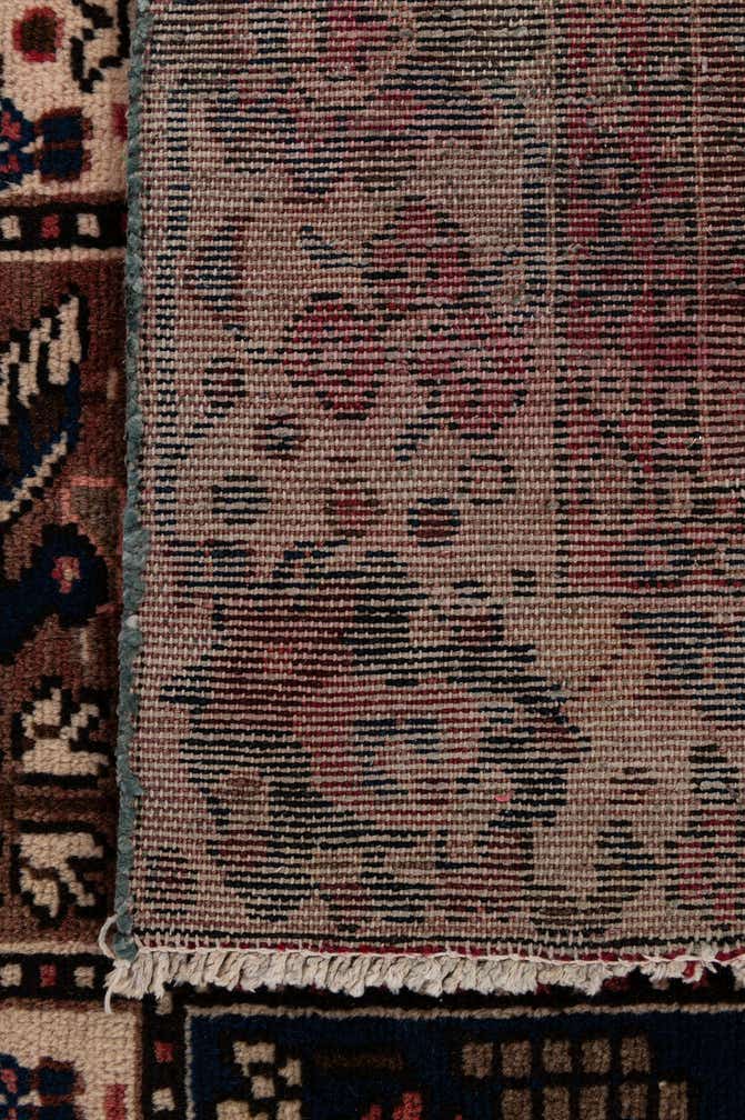 5' 1 x 9' 7 Hand Knotted Bakhtiar Persian Wool Runner Rug