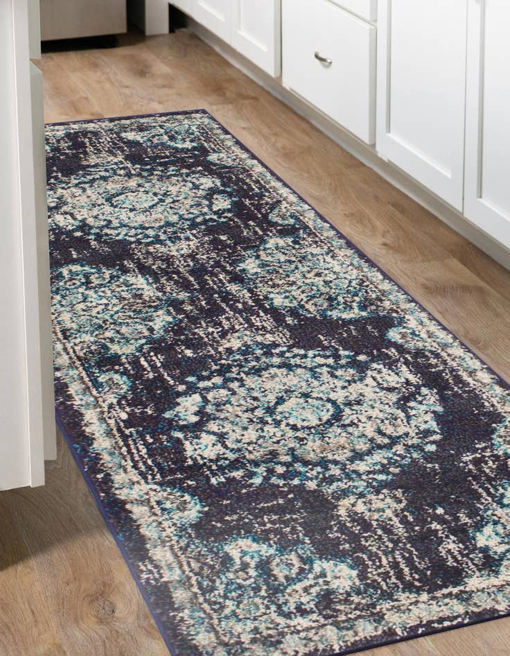 Detail image of 2' x 6' Carrington Runner Rug