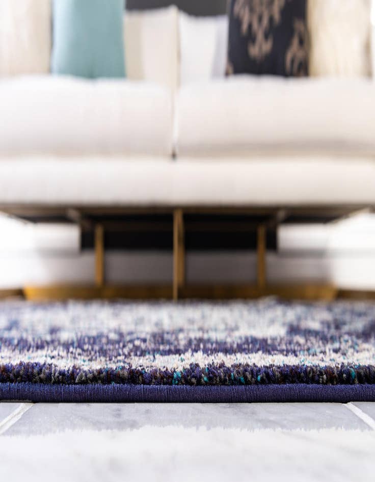 Detail image of 2' x 6' Carrington Runner Rug