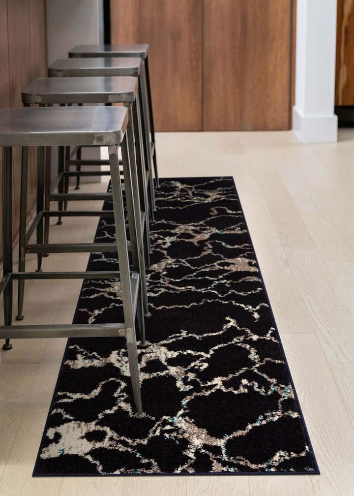 2' x 6' Carrington Runner Rug
