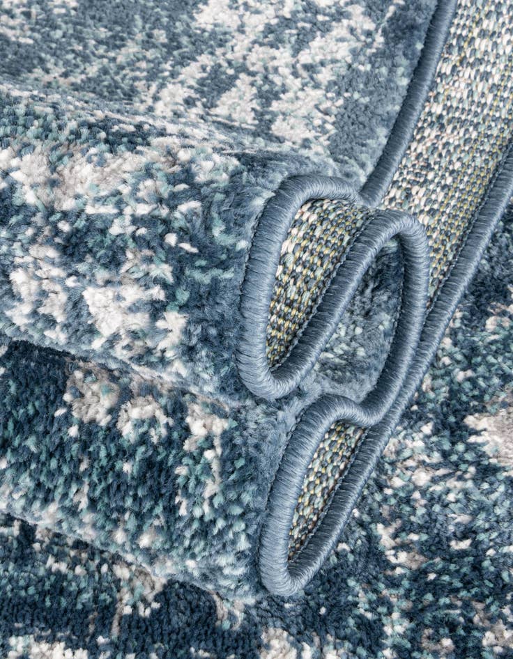 Detail image of 2' x 6' Charleston Runner Rug