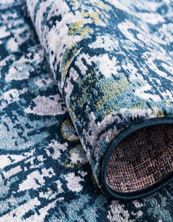 Detail image of 2' x 6' Charleston Runner Rug