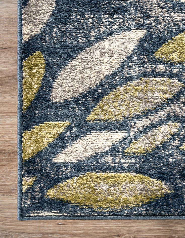Detail image of 2' 7 x 12' Charleston Runner Rug