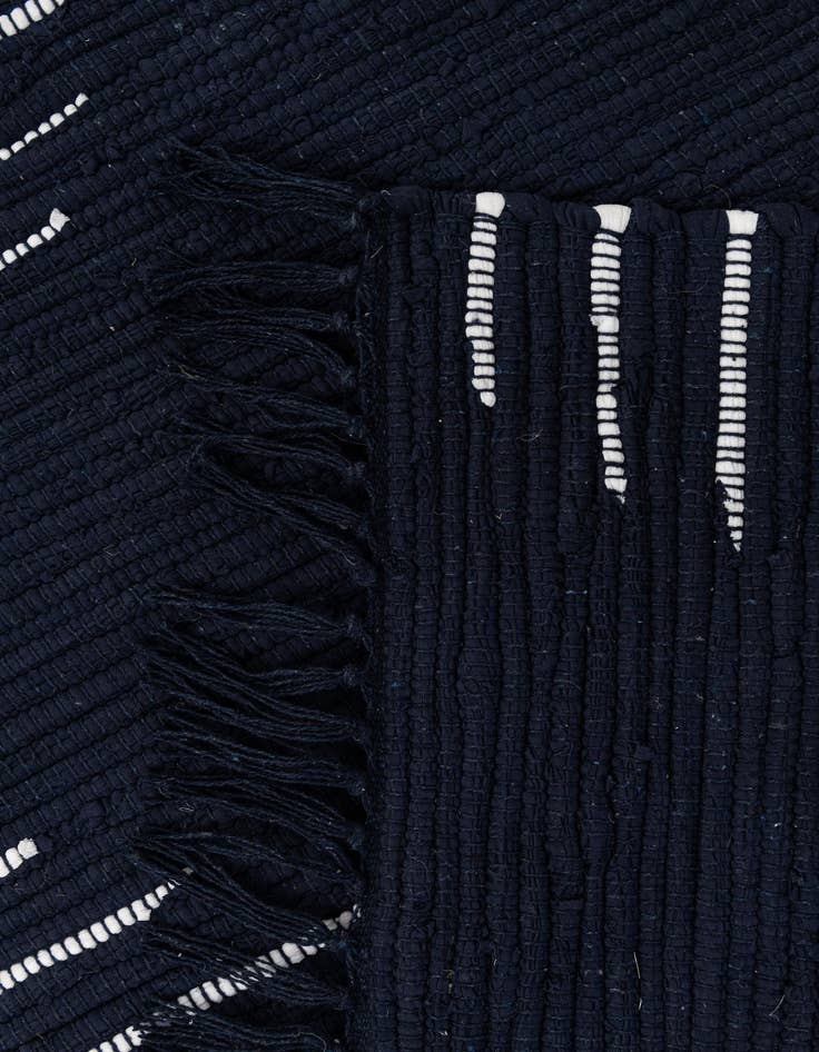 Detail image of 3' 2 x 7' 2 Hand Woven Chindi Cotton Runner Rug