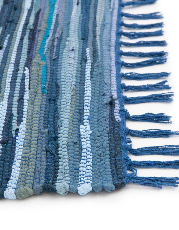 Detail image of 2' 7 x 9' 10  Hand Woven Chindi Cotton Runner Rug