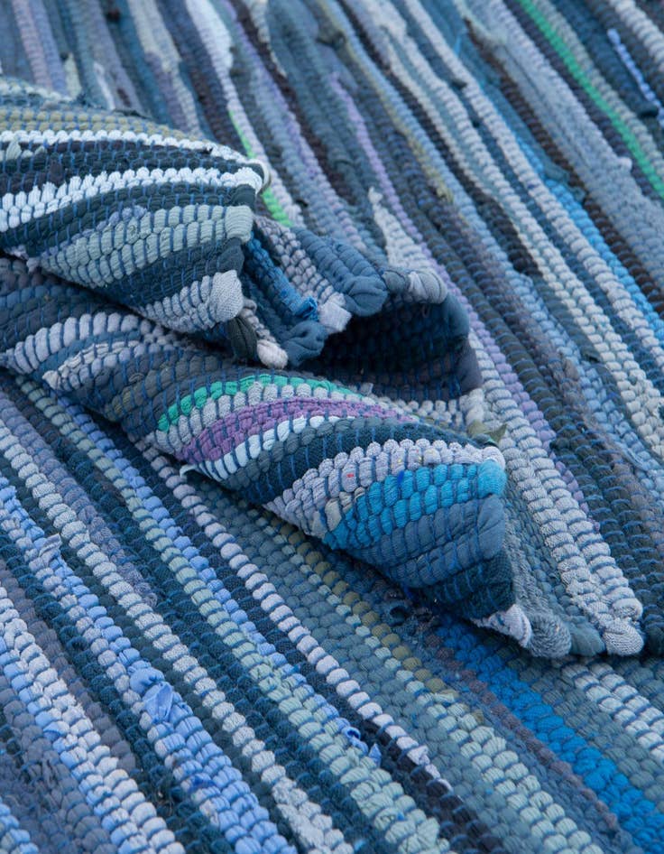 Detail image of 2' 7 x 9' 10  Hand Woven Chindi Cotton Runner Rug