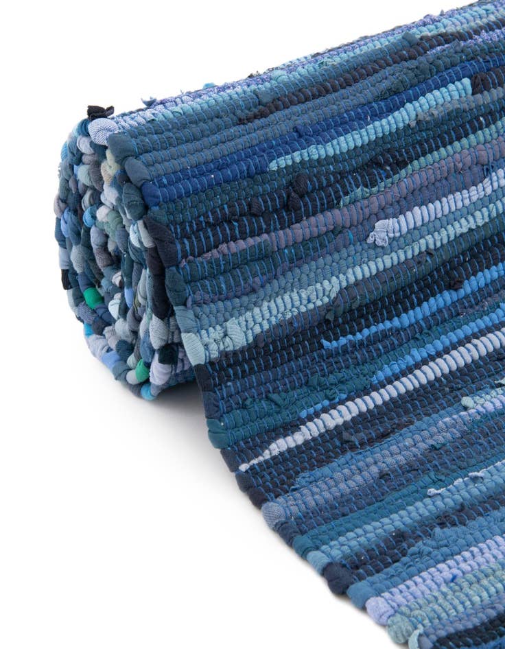 Detail image of 2' 7 x 9' 10  Hand Woven Chindi Cotton Runner Rug