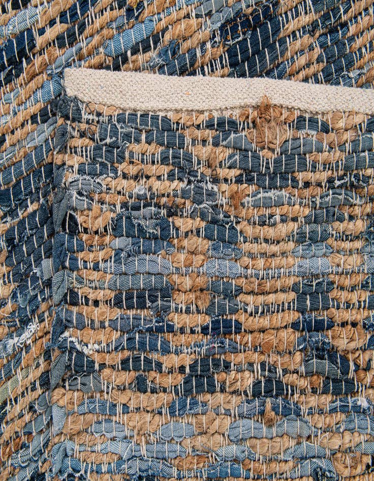 Detail image of 2' 7 x 14' 8  Hand Woven Chindi Jute Runner Rug