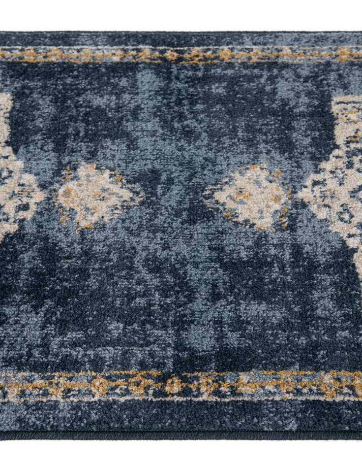 Detail image of 2' x 6' Eliza Runner Rug