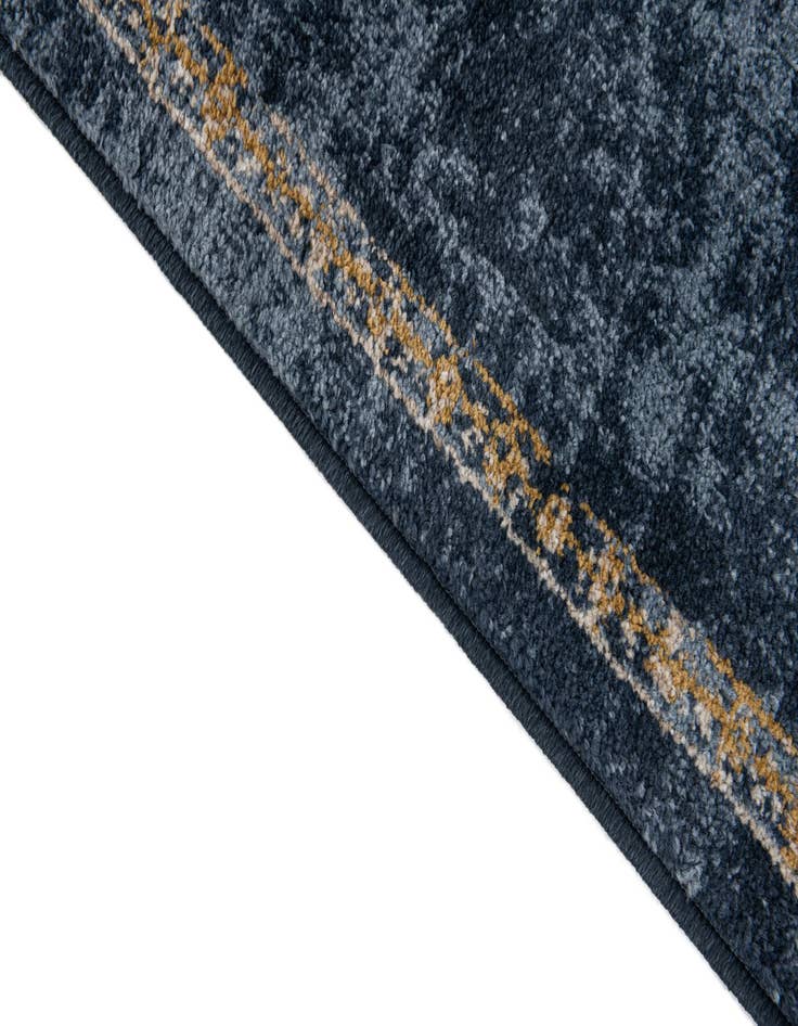 Detail image of 2' x 6' Eliza Runner Rug