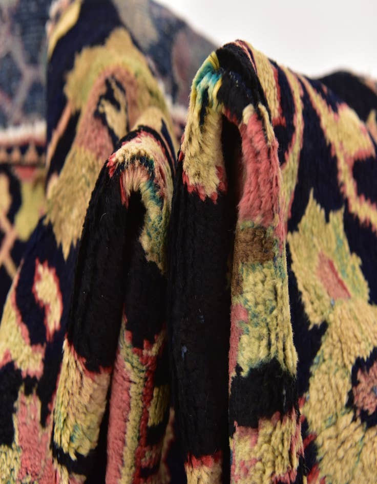 Detail image of 3' 10 x 9' Hand Knotted Farahan Persian Wool Runner Rug