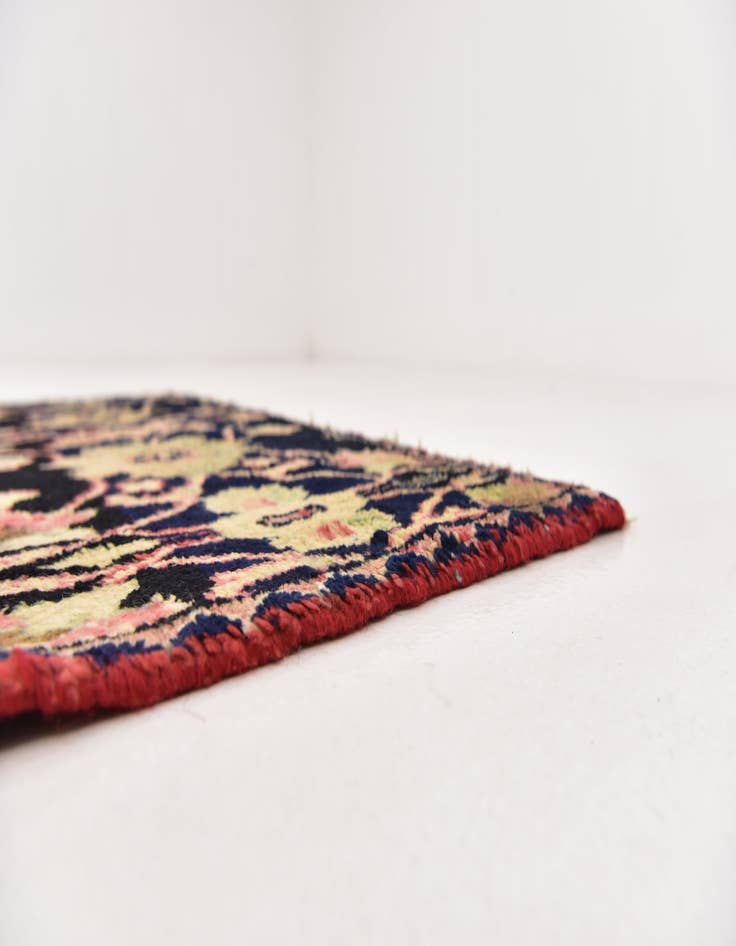 Detail image of 3' 10 x 9' Hand Knotted Farahan Persian Wool Runner Rug