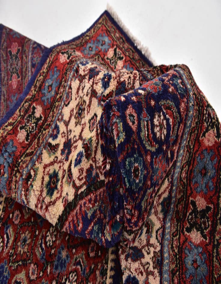 Detail image of 4' 5 x 9' 4  Hand Knotted Farahan Persian Wool Runner Rug