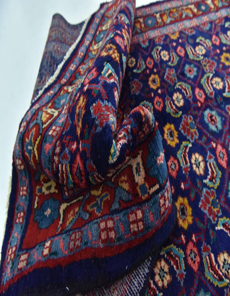 Detail image of 3' 10 x 9' 7  Hand Knotted Farahan Persian Wool Runner Rug