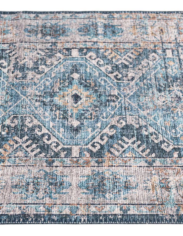 Detail image of 2' 3 x 3' 10 Francesca Runner Rug