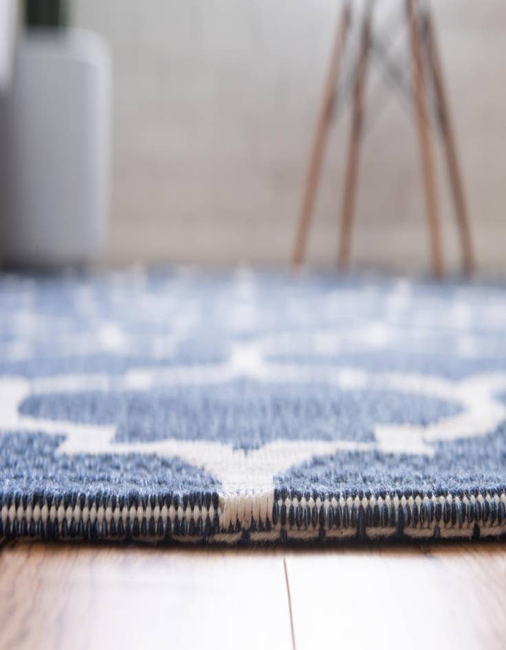 Detail image of 2' x 7' 10 Georgia Runner Rug