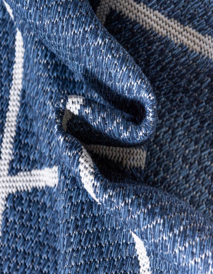 Detail image of 2' x 6' Georgia Runner Rug