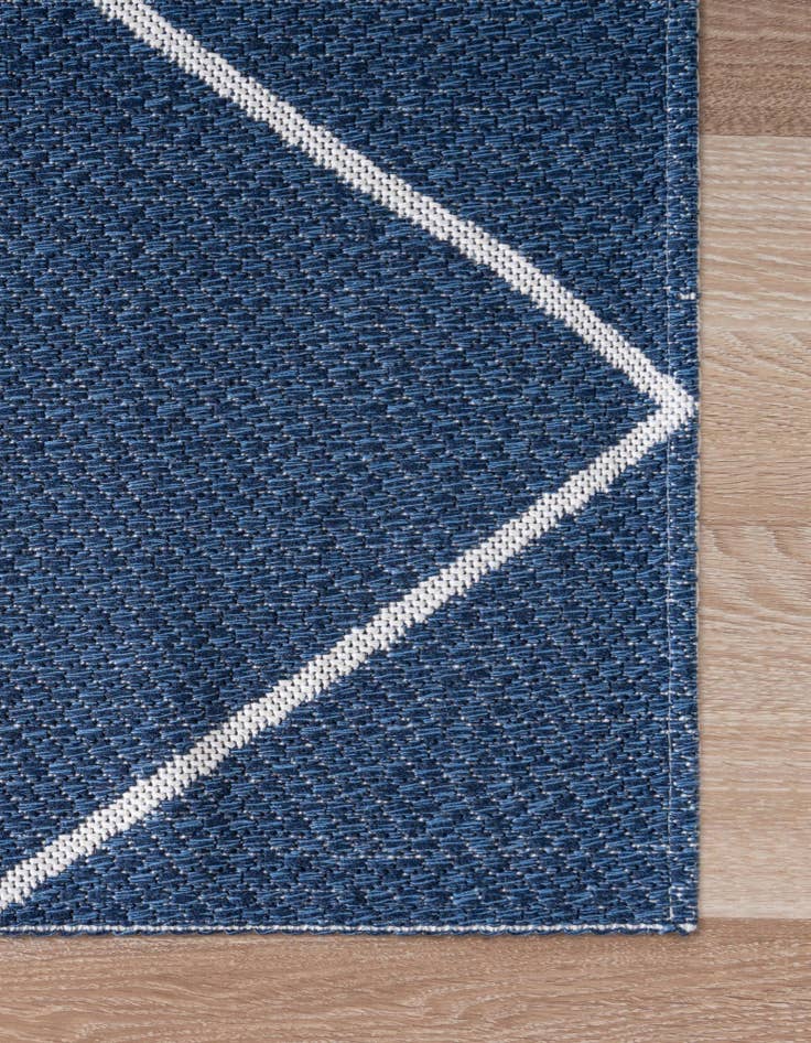 Detail image of 2' x 6' Georgia Runner Rug