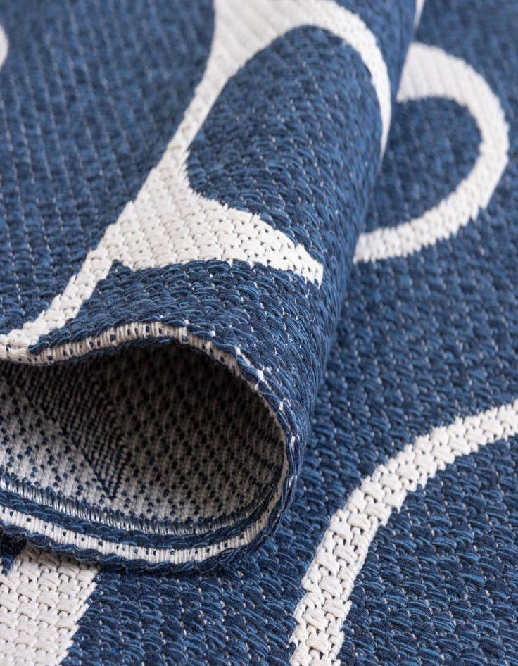 Detail image of 2' x 6' Georgia Runner Rug