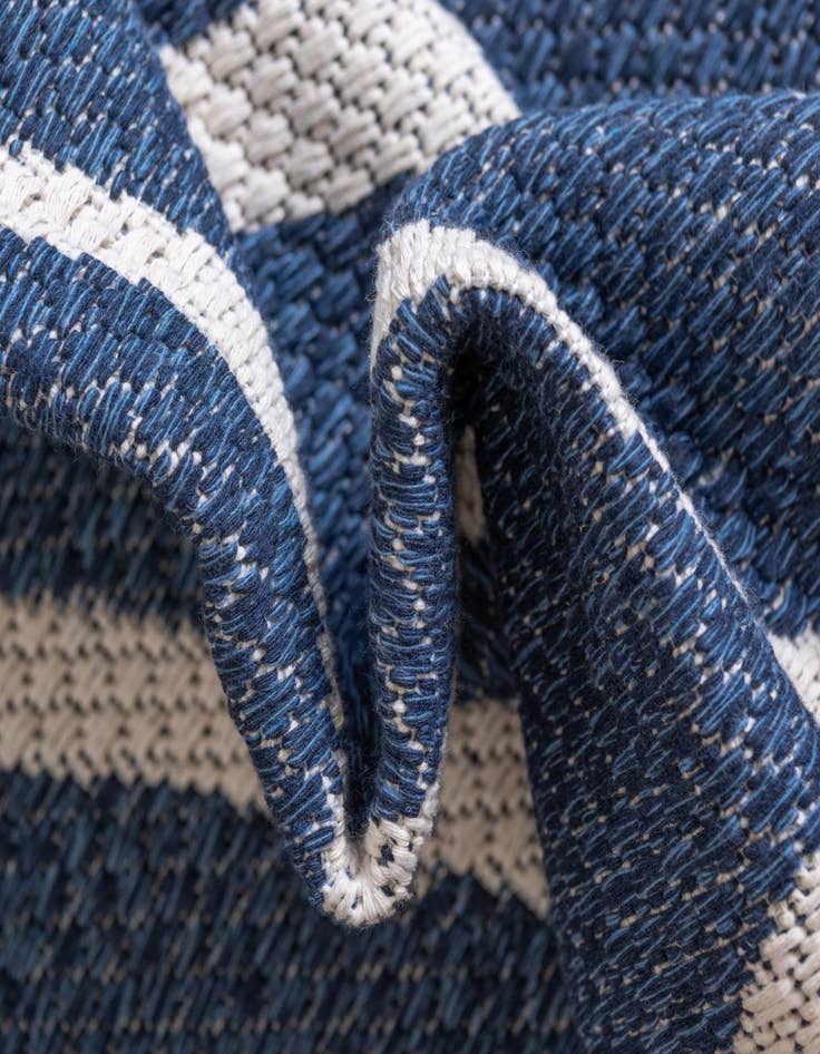 Detail image of 2' x 6' Georgia Runner Rug