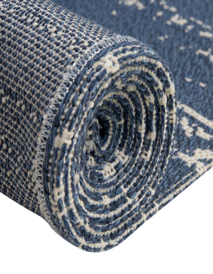 Detail image of 2' x 8' 10 Georgia Runner Rug