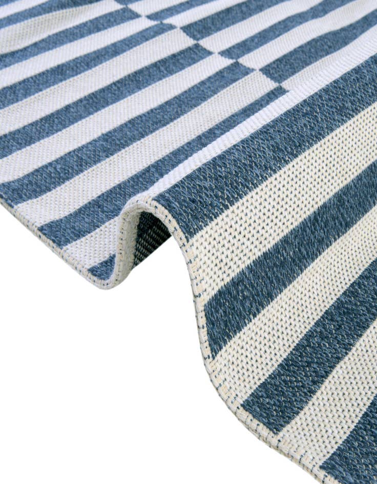 Detail image of 2' x 7' 10 Georgia Runner Rug