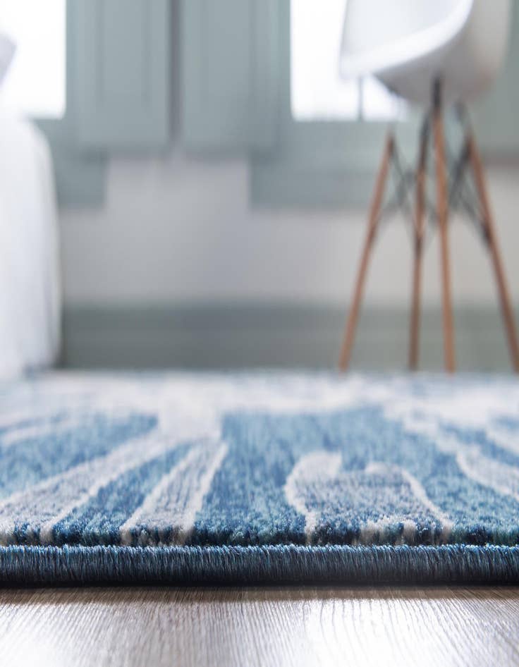 Detail image of 2' x 6' Gossamer Runner Rug