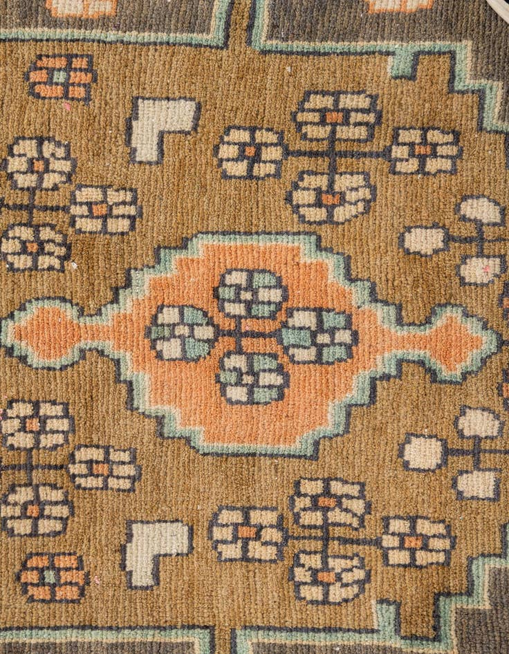 Detail image of 3' 4 x 9' 10  Hand Knotted Hamedan Persian Wool Runner Rug