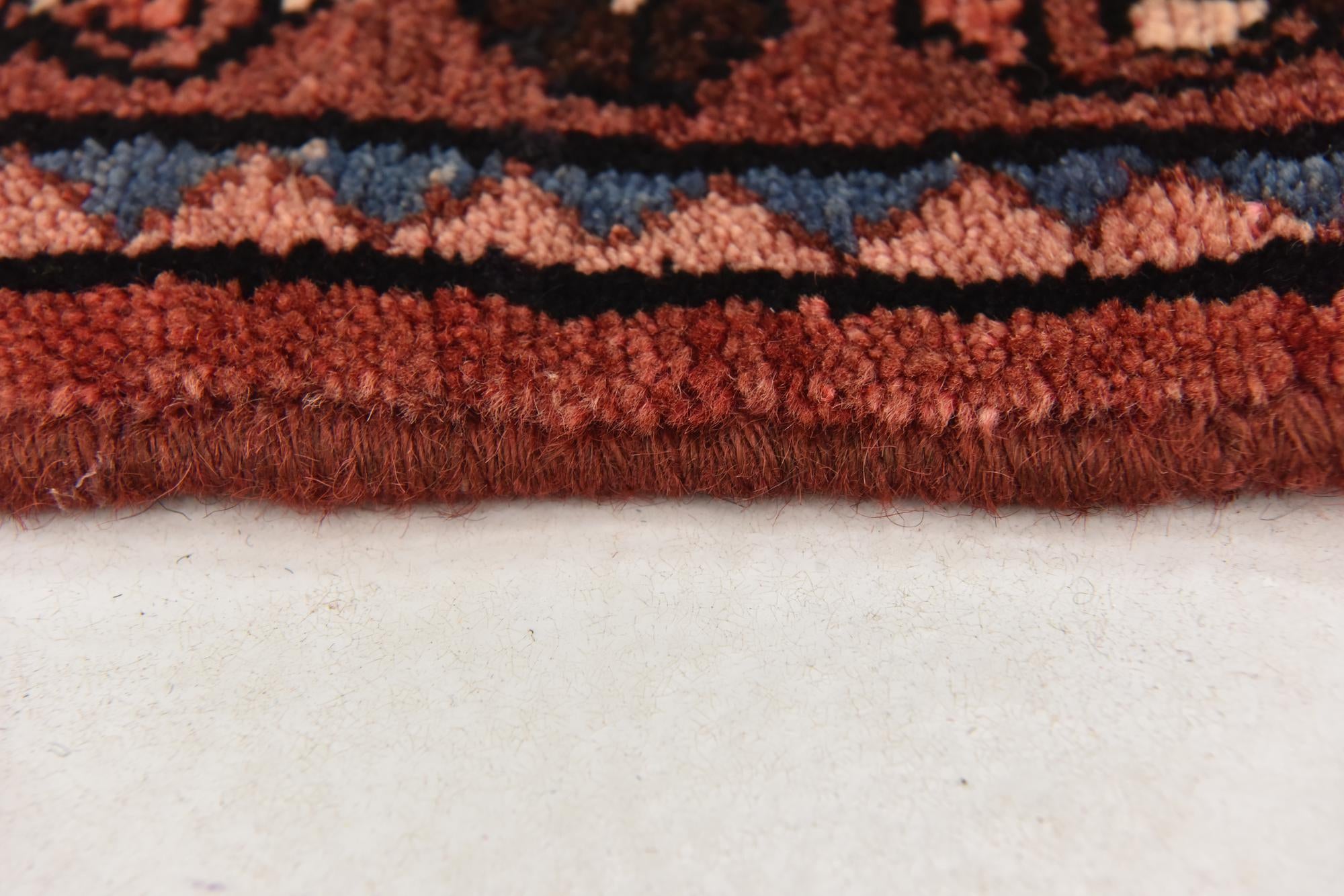 5' 9 x 10' 8 Hand Knotted Hossainabad Persian Wool Runner Rug