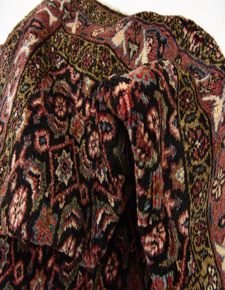 Detail image of 3' 4 x 9' 9  Hand Knotted Hossainabad Persian Wool Runner Rug