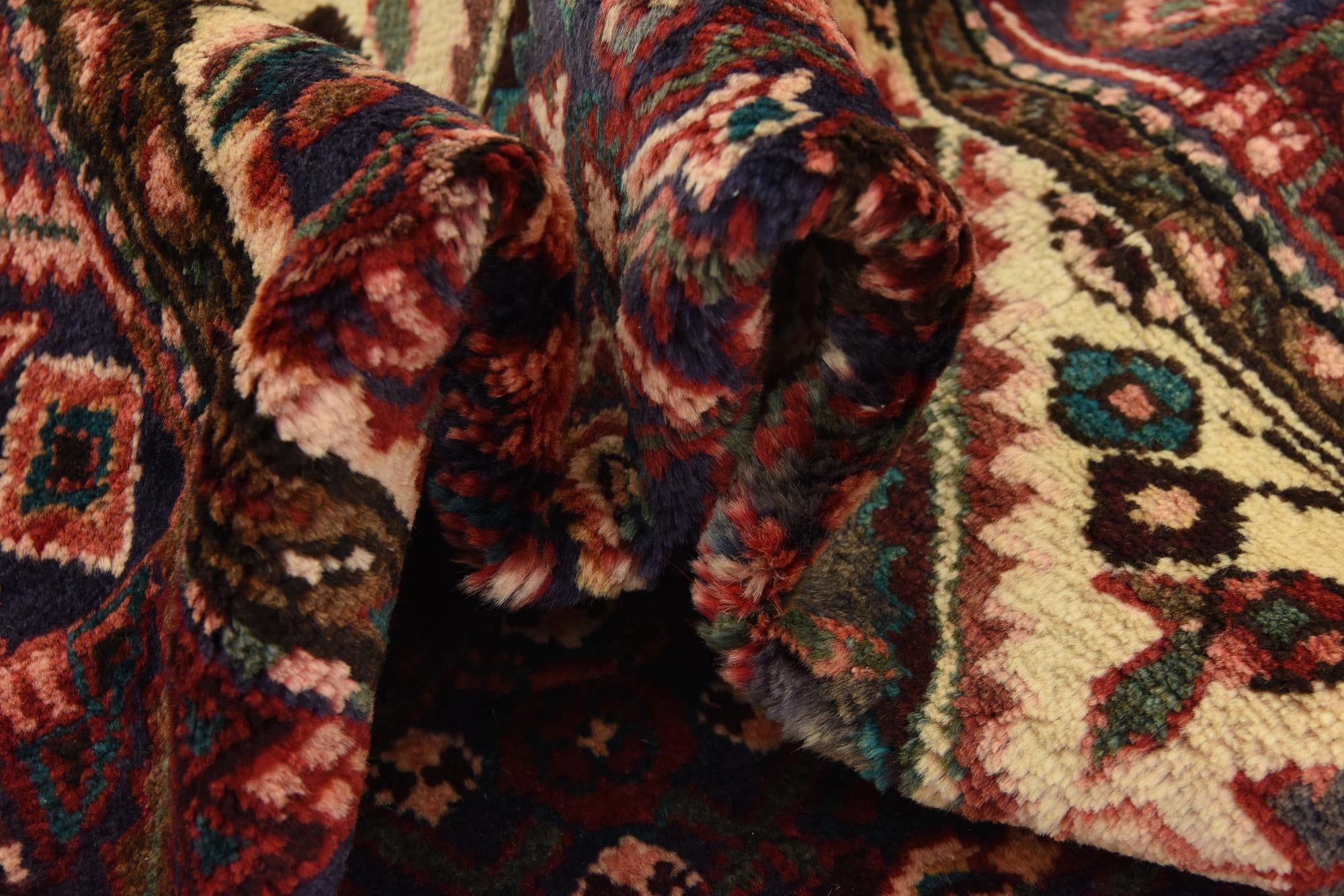 3' 5 x 9' 8 Hand Knotted Hossainabad Persian Wool Runner Rug