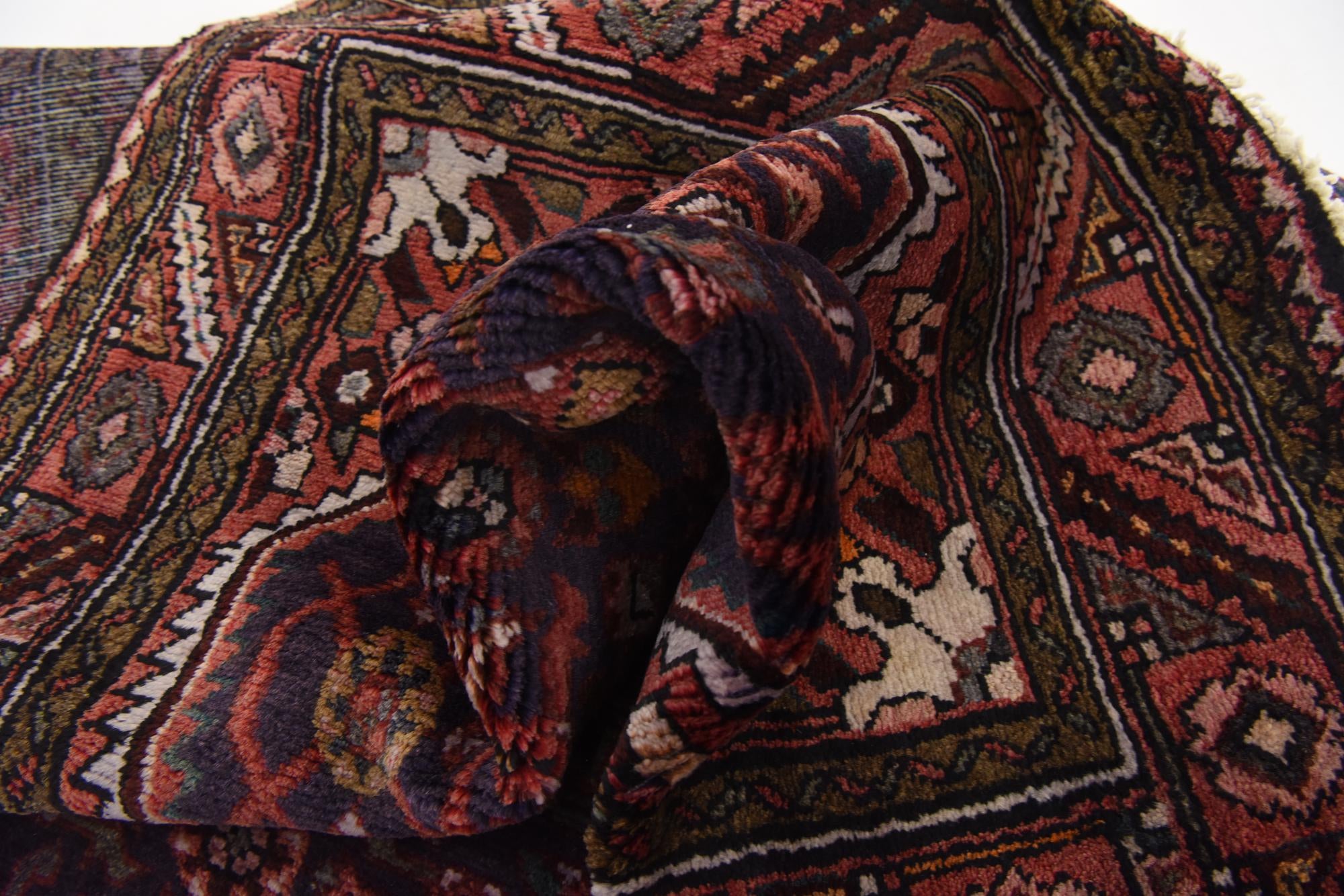 3' 9 x 10' 4 Hand Knotted Hossainabad Persian Wool Runner Rug