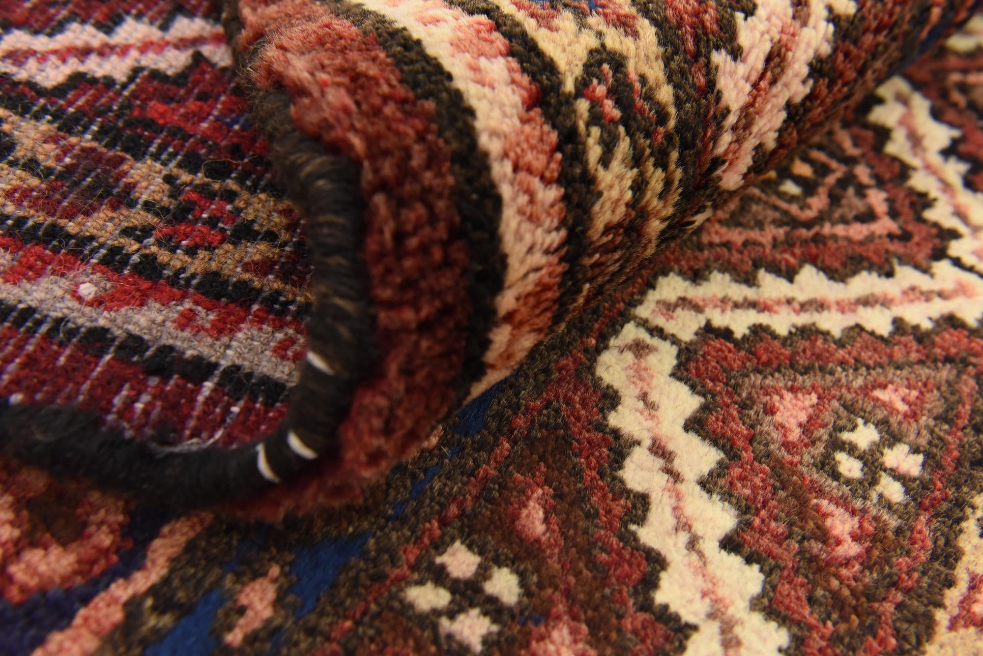 3' 5 x 9' 8 Hand Knotted Hossainabad Persian Wool Runner Rug
