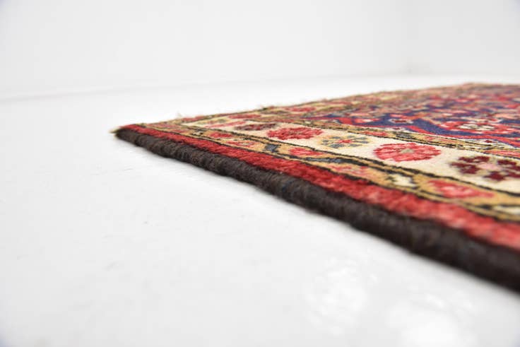 Detail image of 3' 9 x 9' 9 Hand Knotted Hossainabad Persian Wool Runner Rug